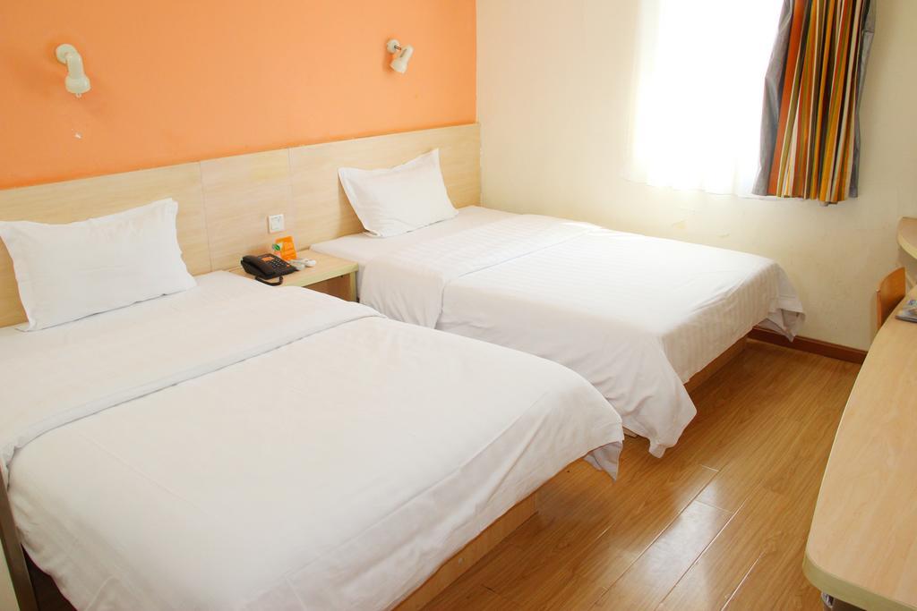 7Days Inn Premium Guangzhou Tianhe West Tiyu Road Subway Station Kültér fotó