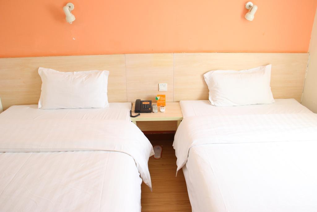 7Days Inn Premium Guangzhou Tianhe West Tiyu Road Subway Station Kültér fotó