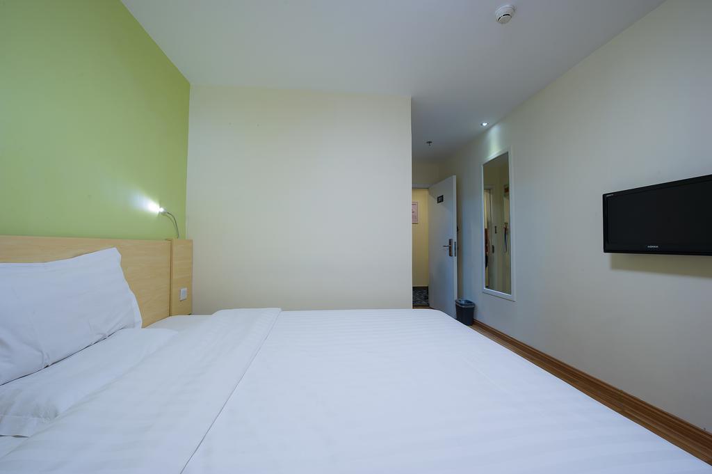 7Days Inn Premium Guangzhou Tianhe West Tiyu Road Subway Station Kültér fotó