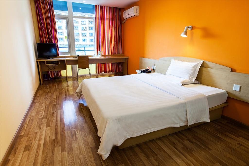 7Days Inn Premium Guangzhou Tianhe West Tiyu Road Subway Station Szoba fotó