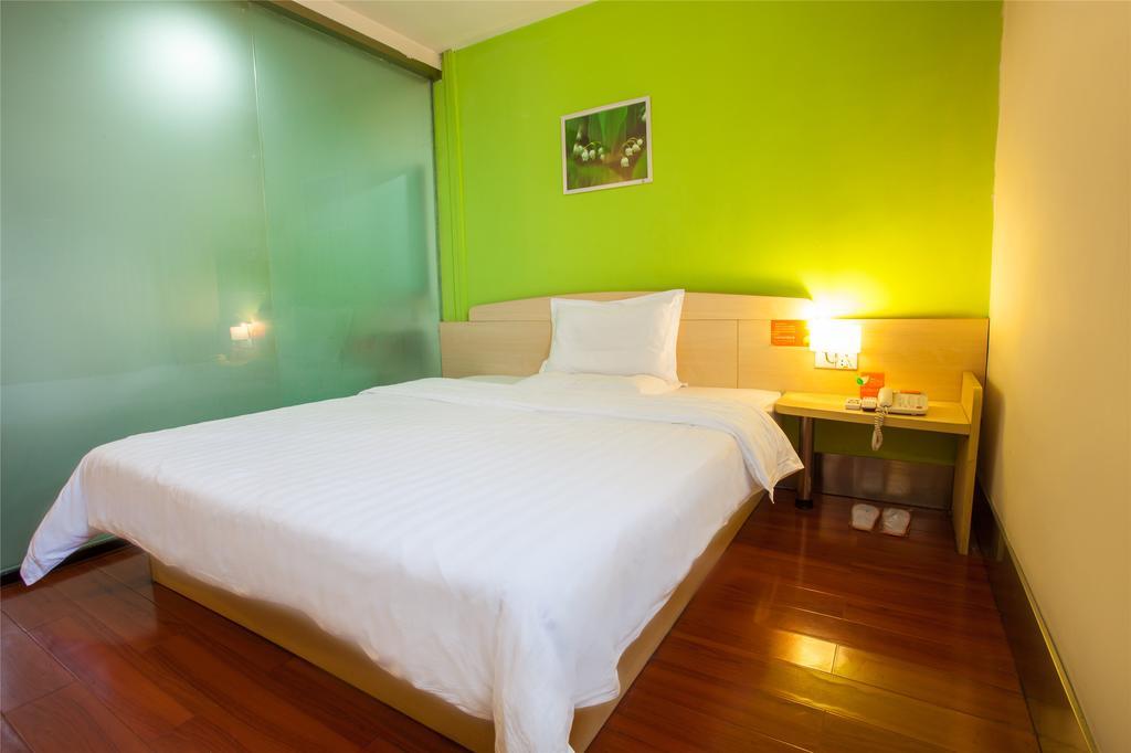 7Days Inn Premium Guangzhou Tianhe West Tiyu Road Subway Station Szoba fotó