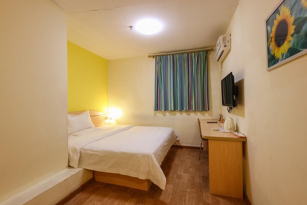 7Days Inn Premium Guangzhou Tianhe West Tiyu Road Subway Station Kültér fotó